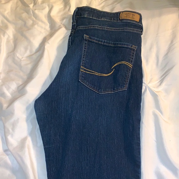 Signature Levi’s Bootcut Jeans - Picture 2 of 2